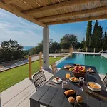 Villa Exclusive Sea View Madelaine