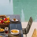 Exclusive Sea View Madelaine