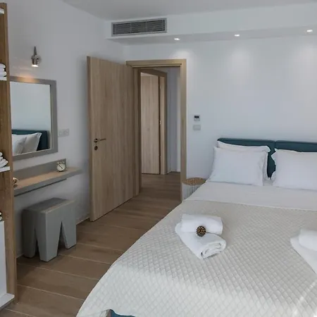 Exclusive Sea View Madelaine * ספרטיה