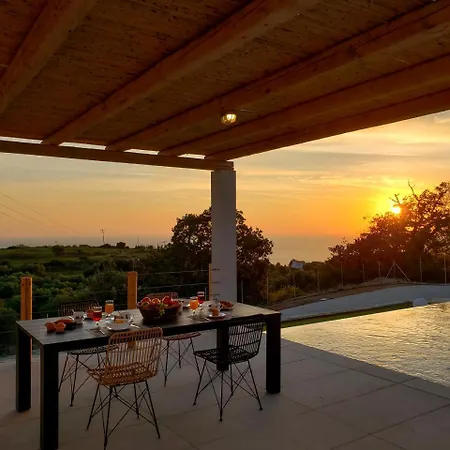 Exclusive Sea View Madelaine