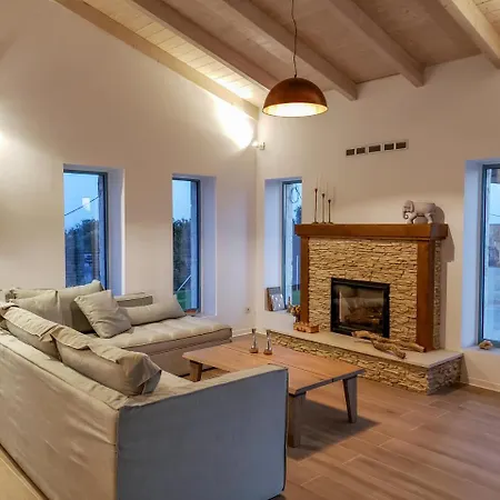 Exclusive Sea View Madelaine *