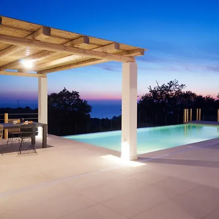 Exclusive Sea View Madelaine *